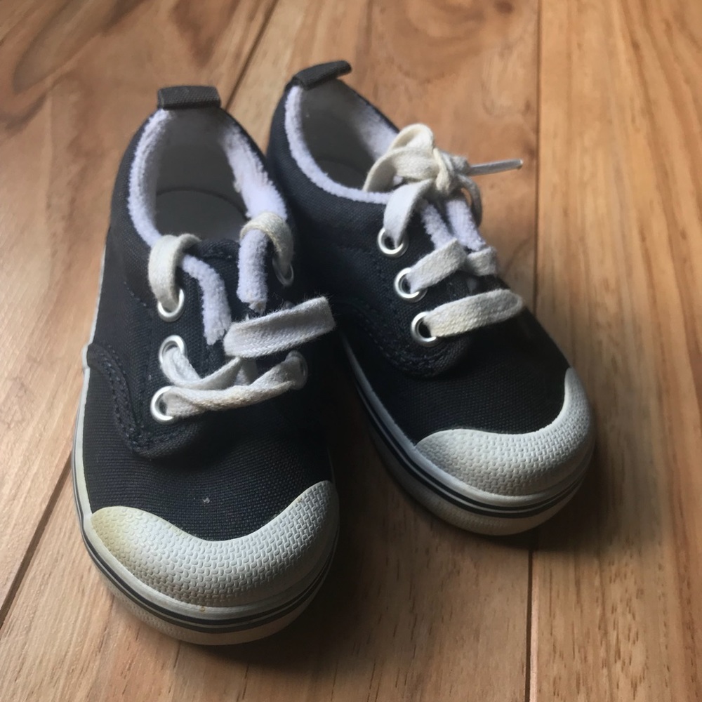 TEENY TINY KEDS